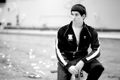 senior photography by a pool