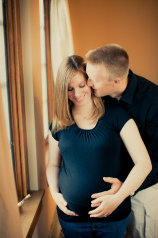 Minnesota Maternity Photography | Live and Love Studios