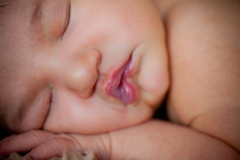 Minneapolis St. Paul Minnesota Newborn Photography | Live and Love Studios
