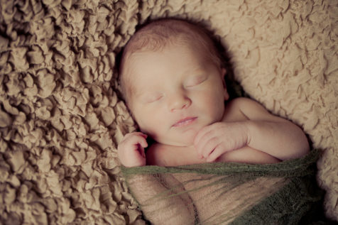 Minneapolis St. Paul Minnesota Newborn Photography | Live and Love Studios