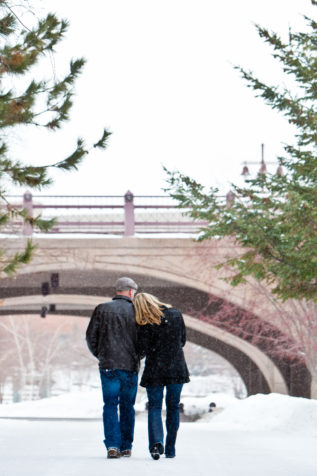 minnesota engagement photography | Live and Love Studios
