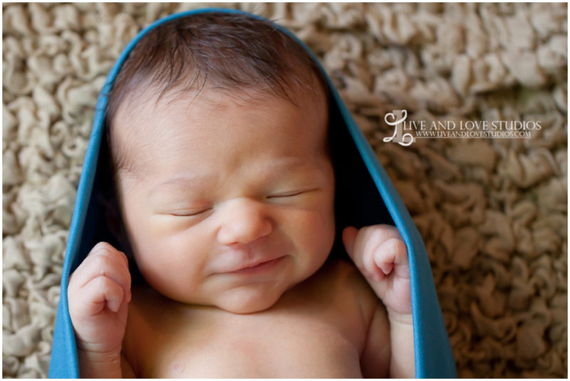 Minneapolis St. Paul Minnesota Newborn Photography | Live and Love Studios