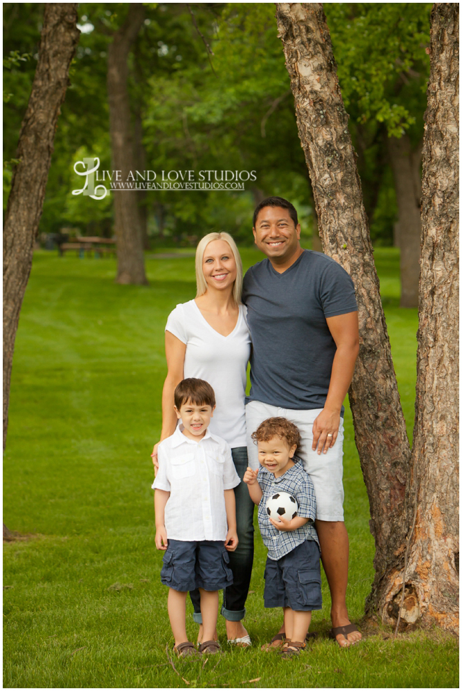 Plymouth MN Family Photographer | Live and Love Studios