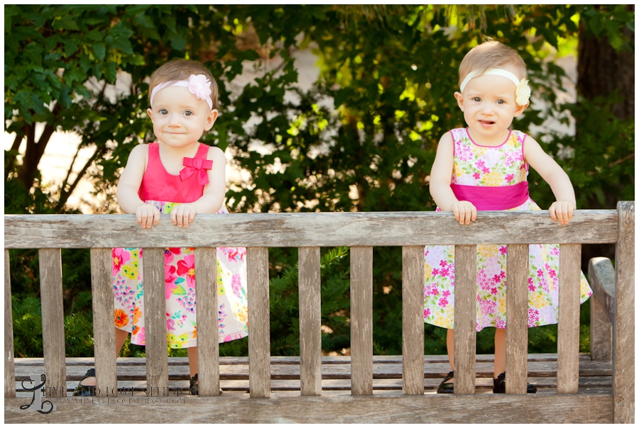 04-minneapolis-st-paul-minnesota-family-sibling-sisters-twins-photographer