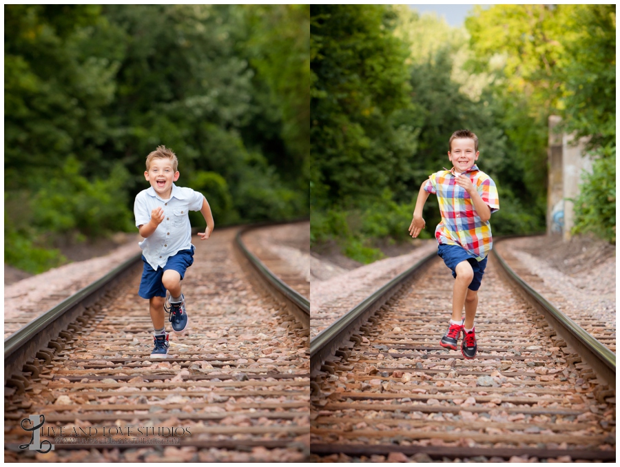 05-minneapolis-st-paul-minnesota-child-running-railroad-tracks-photography