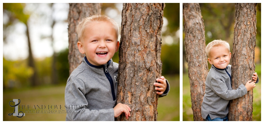 02-French-Park-Minneapolis-MN-Child-Photography-in-a-tree