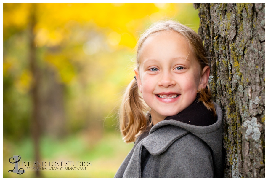 03-French-Park-Minneapolis-MN-Child-Fall-Photography