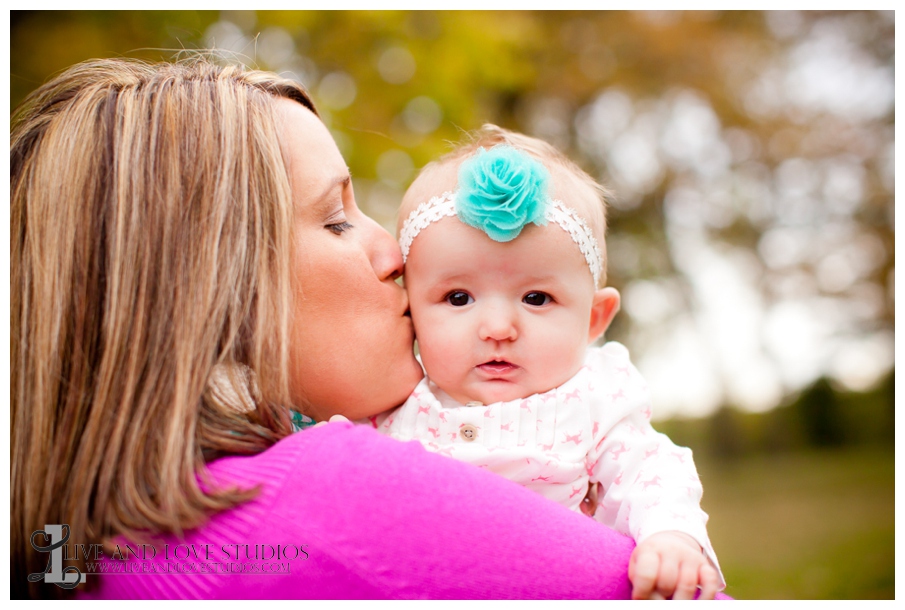 08-French-Park-Minneapolis-MN-Family-Photography-Mother-and-Daughter