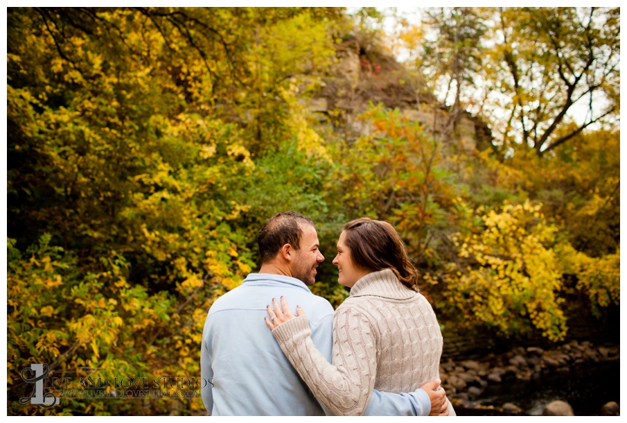 13-minneapolis-st-paul-mn-engagement-and-wedding-photography