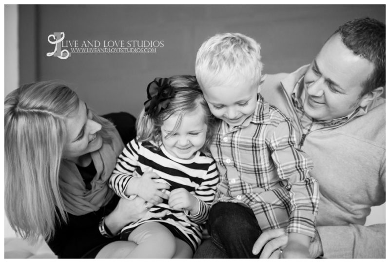 03-minneapolis-st-paul-studio-family-photography