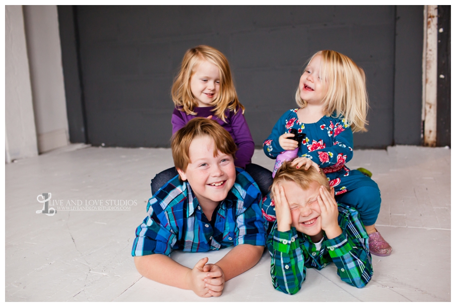 08-minneapolis-st-paul-family-studio-photography