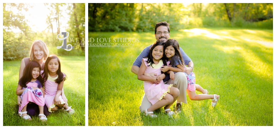 Minneapolis-St-Paul-MN-Natural-Light-Family-Mother-Father-Daughters-Photographer_0003.jpg