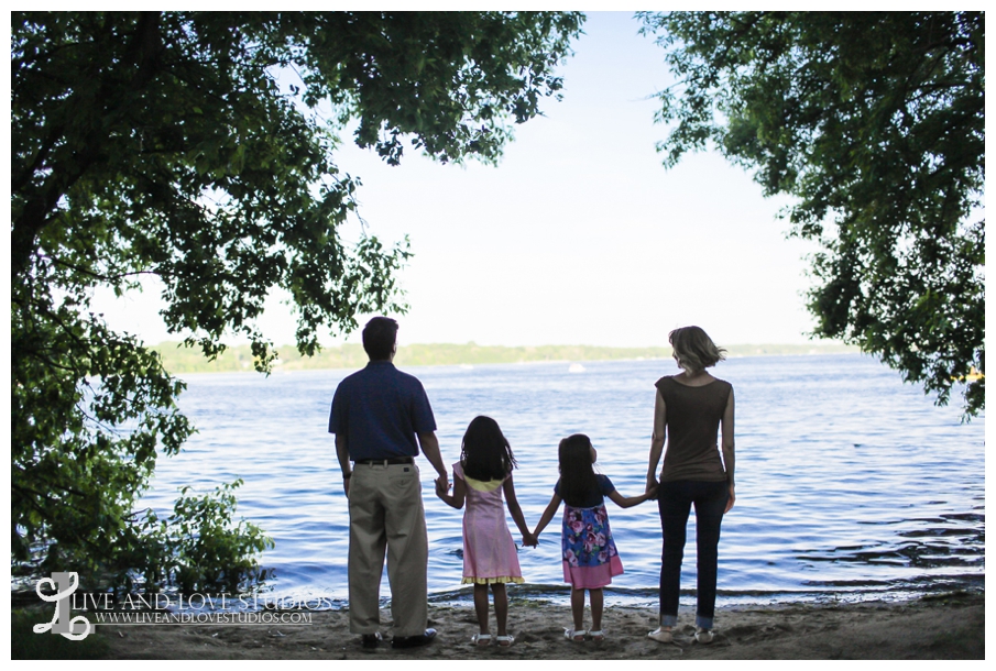 Minneapolis-St-Paul-MN-Natural-Light-Family-Photographer_0004.jpg