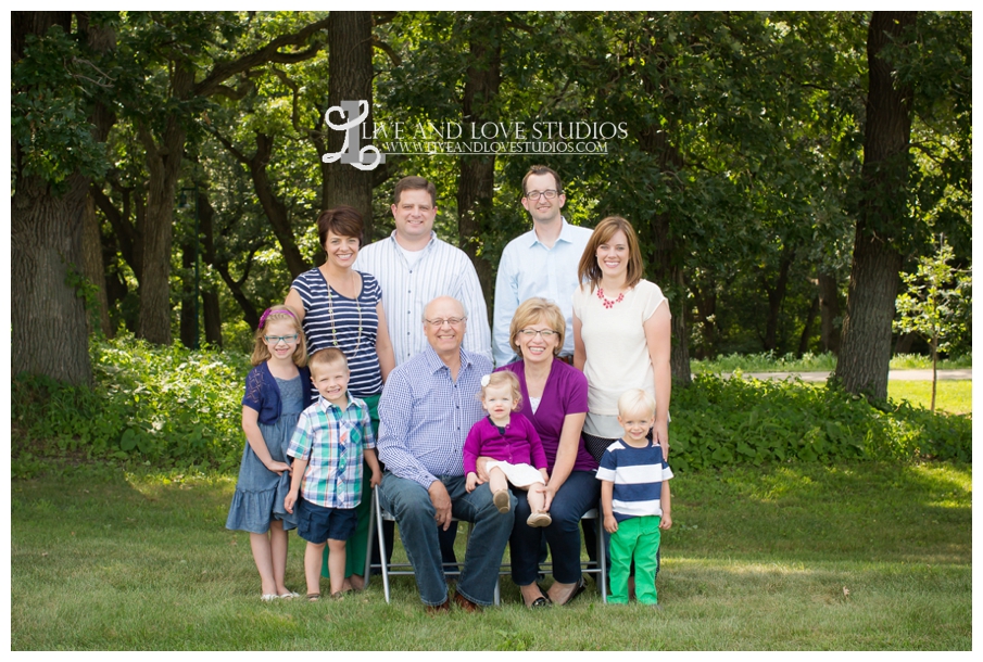 Minneapolis-St-Paul-Eagan-MN-Extended-Family-Photography_0001.jpg