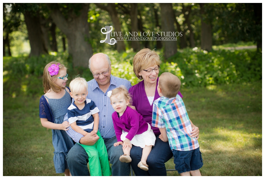 Minneapolis-St-Paul-Eagan-MN-Extended-Family-Photography_0003.jpg