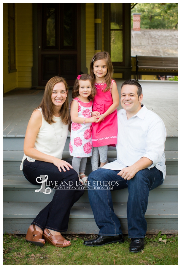 Minneapolis-St-Paul-Hopkins-MN-Child-and-Family-Sisters-Photography_0001.jpg