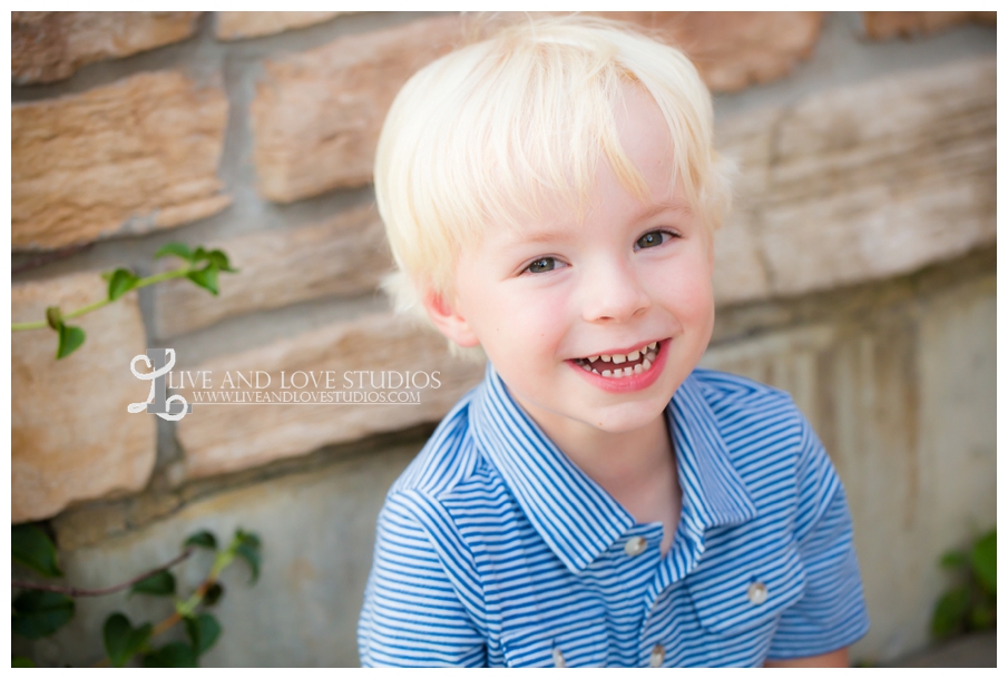 Minneapolis-St-Paul-MN-Child-and-Family-Photographer-brothers-park_0005.jpg