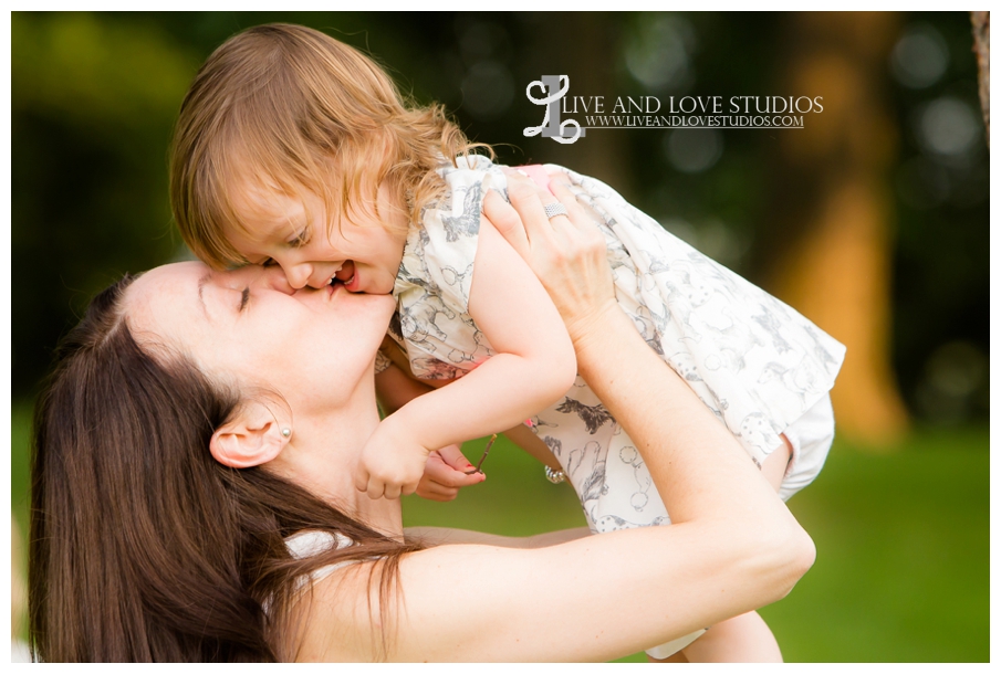 Plymouth-MN-Child-Family-twin-girls-Photography_0006.jpg