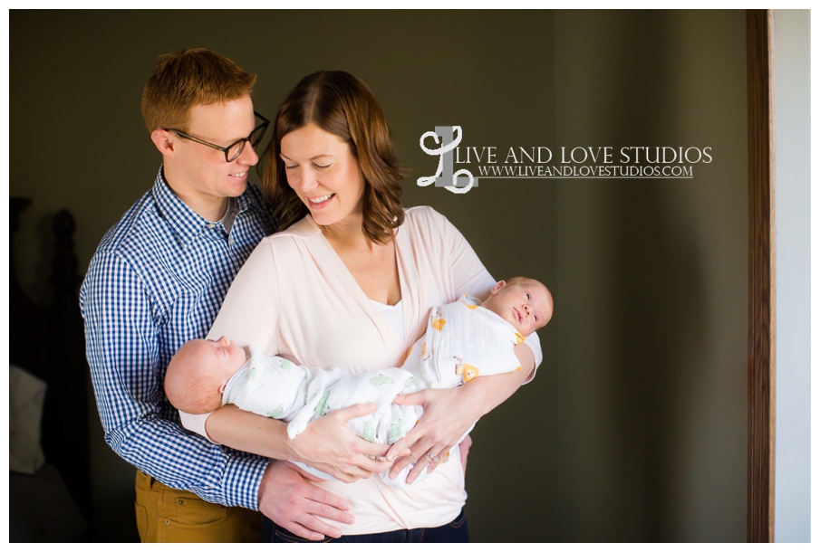 Minneapolis-Eagan-MN-Lifestyle-Newborn-Photography_0002.jpg