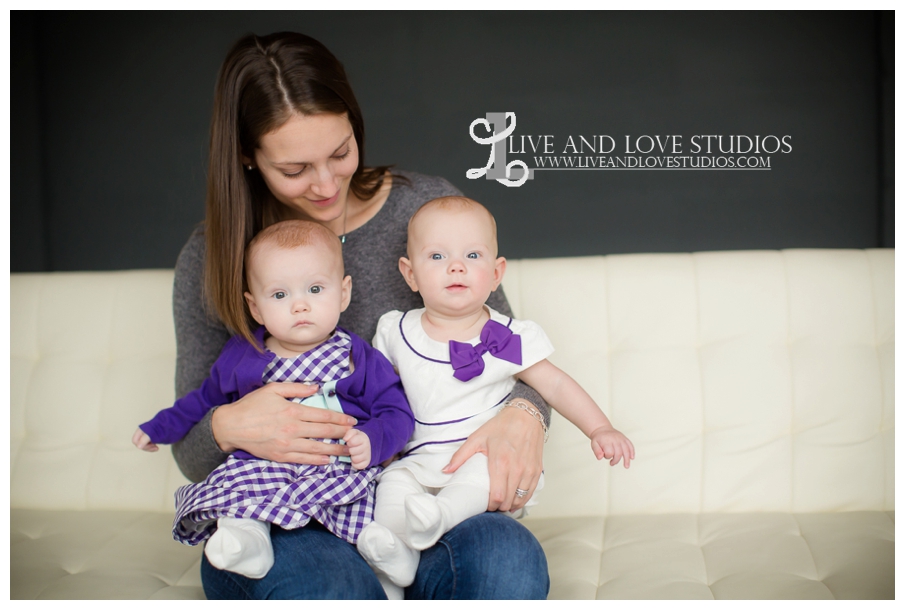 Minneapolis-St-Paul-MN-Family-Infant-Studio-Photographer-twin-girls_0003.jpg