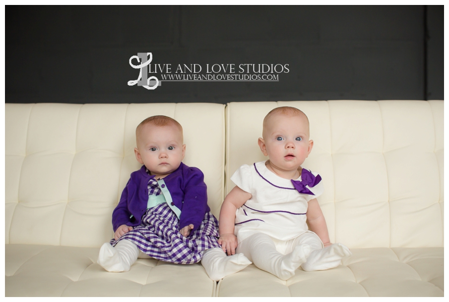 Minneapolis-St-Paul-MN-Family-Infant-Studio-Photographer-twin-girls_0005.jpg