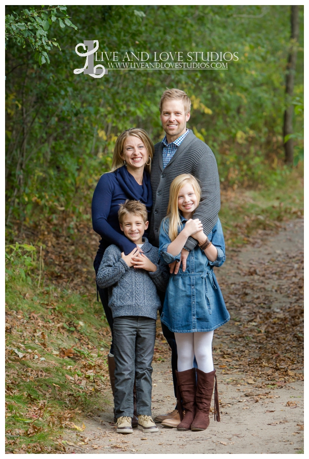 St-Paul-Eagan-MN-Child-Family-Photographer-park-in-the-fall_0001.jpg