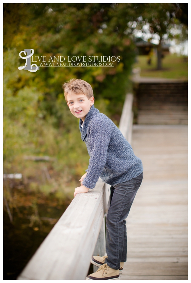 St-Paul-Eagan-MN-Child-Family-Photographer-park-in-the-fall_0008.jpg