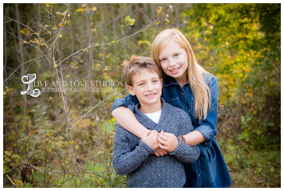 St-Paul-Eagan-MN-Child-Family-Photographer-park-in-the-fall_0011.jpg