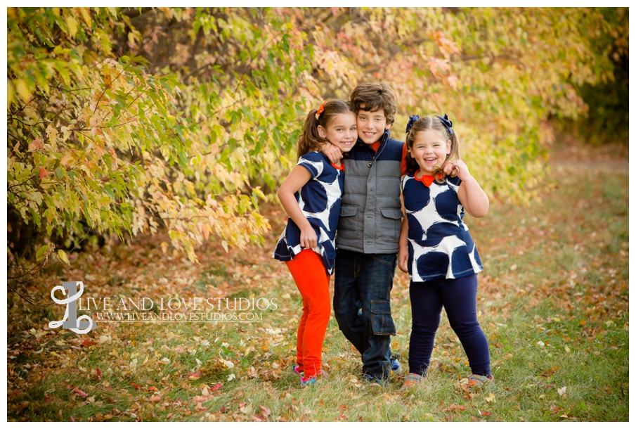 St-Paul-Lakeville-MN-Family-Child-Apple-Orchard-Photographer_0017.jpg