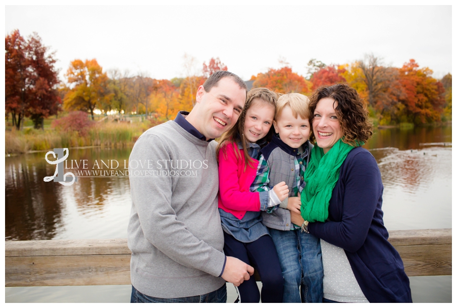 St-Paul-MN-Family-Child-Photography-fall-colors_0001.jpg