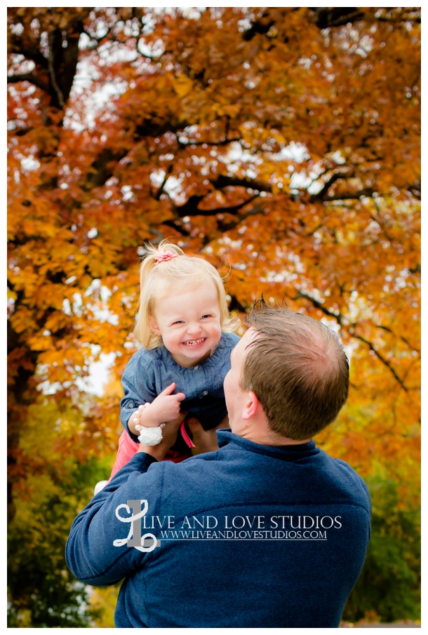 St-Paul-MN-Family-Child-Photography-fall-colors_0010.jpg