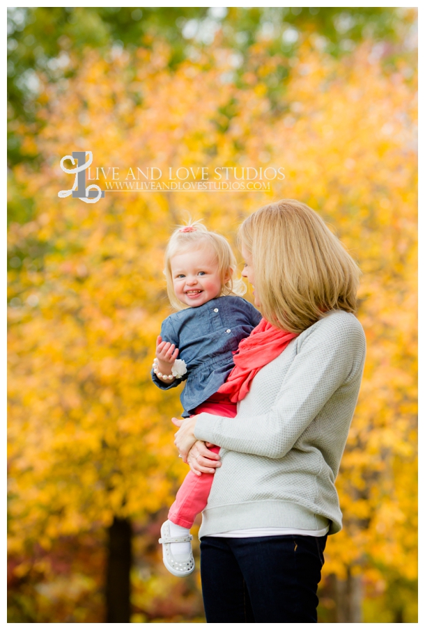 St-Paul-MN-Family-Child-Photography-fall-colors_0011.jpg