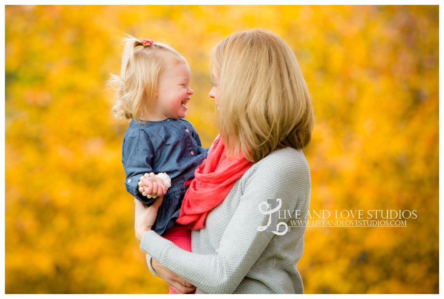 St-Paul-MN-Family-Child-Photography-fall-colors_0012.jpg