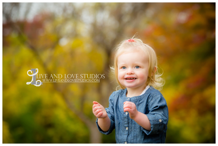 St-Paul-MN-Family-Child-Photography-fall-colors_0015.jpg