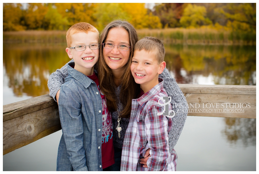 St-Paul-MN-Family-Child-Photography-fall-colors_0025.jpg