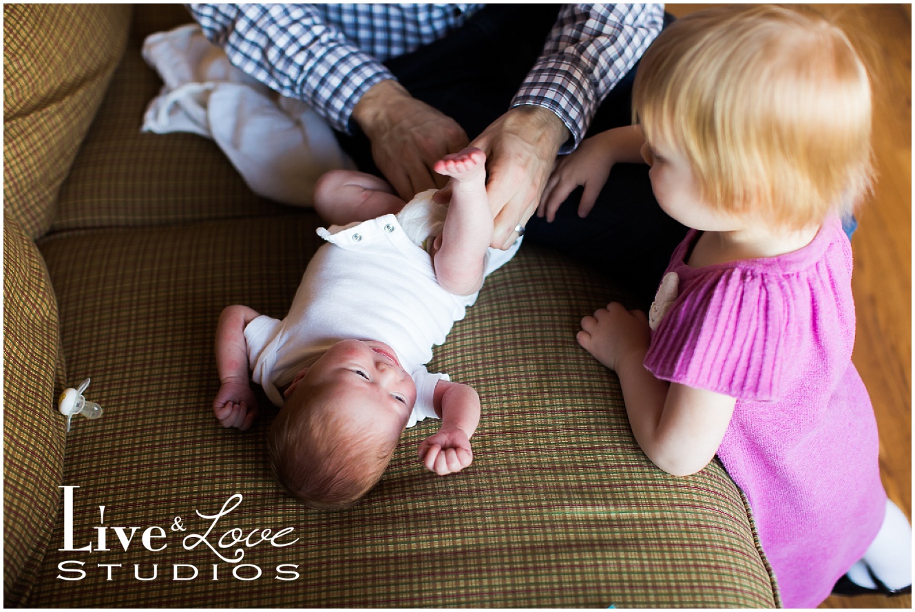 shakopee-mn-newborn-child-lifestyle-family-photographer_0017.jpg