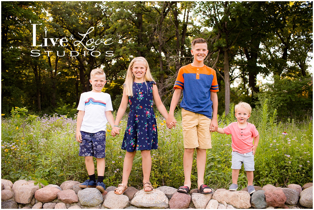 minneapolis-mn-family-photographer-2019_0089.jpg