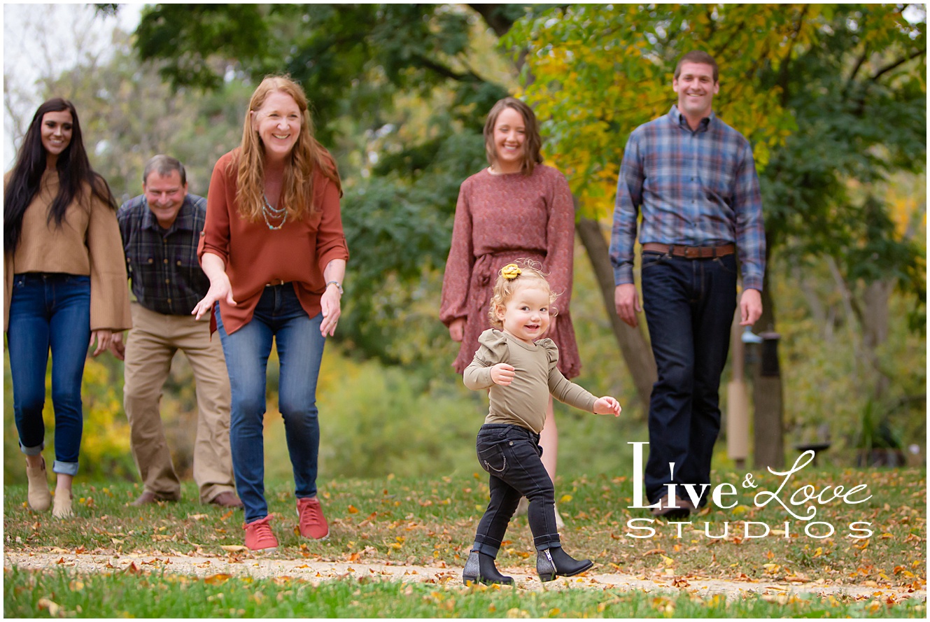 lakeville-mn-extended-family-photographer_0759.jpg